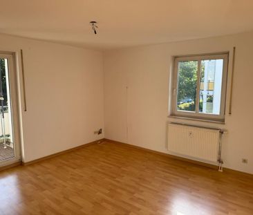 Schöne 2-Zimmer-Wohnung mit Balkon & Garage - Photo 1