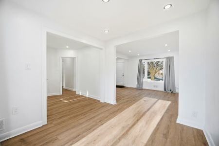 For Lease - 65 Cuffley Crescent, Toronto, Ontario - Photo 3