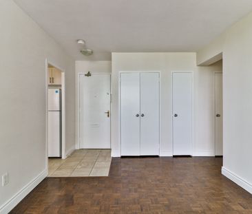 1 Bedroom - Photo 3