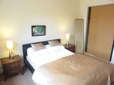 3 bedroom apartment to rent - Photo 5