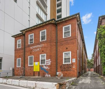 Conveniently Located Two-Bedroom Apartment in the Heart of Burwood - Photo 2
