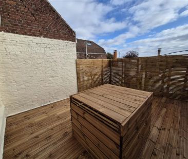 Location appartement 3 pièces - 84.94m² à Lille (59160) - Photo 2