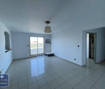 Location Appartement 3 pièces 57m² ST DENIS 97400 - Photo 2