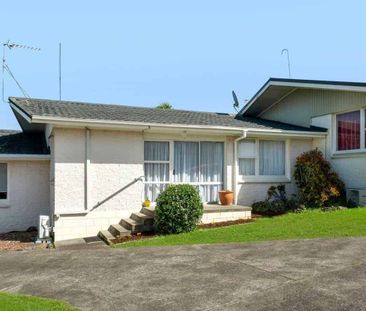 Charming 2 Bedroom Home in Papatoetoe! - Photo 5
