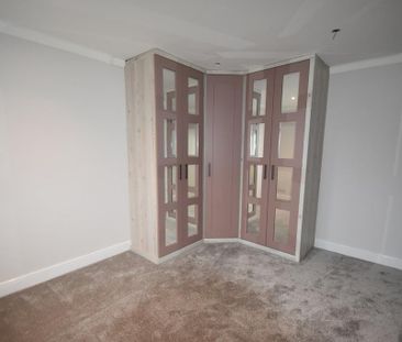3 bedroom maisonette to rent - Photo 2