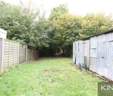 4 bedroom semi-detached house to rent - Photo 4