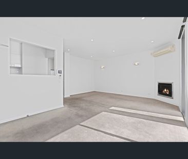 3/4 Mercer Street, Geelong, Vic 3220 - Photo 2