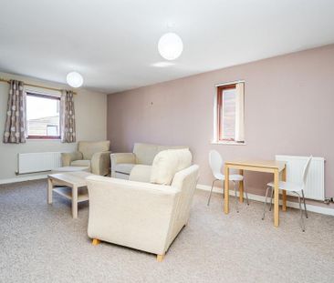 1 bedroom flat to rent - Photo 2