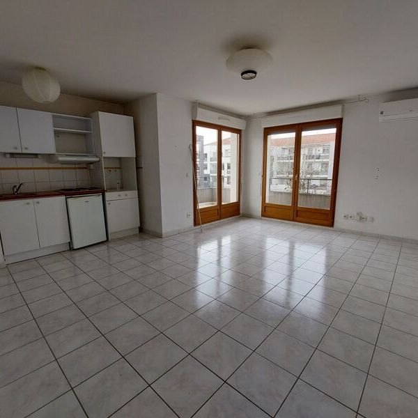 Appartement à louer 3 pièces • Lunel - Photo 1