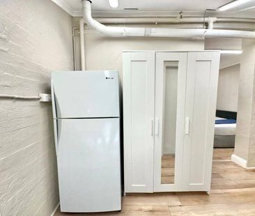 Room for Rent in the Heart of Oxford Street - Photo 4
