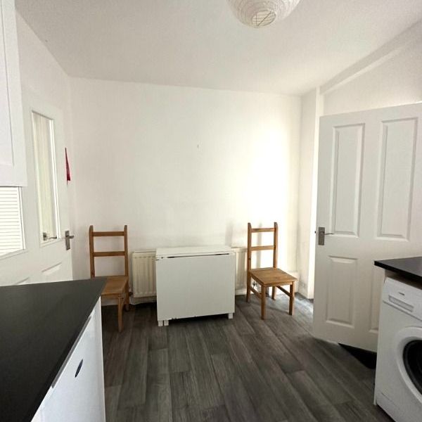38 Benburb Street, Belfast BT12 6JG - Photo 1