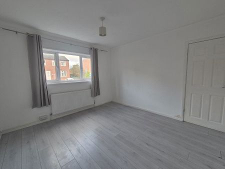 Islington, Halesowen, Halesowen, B63 - Photo 3