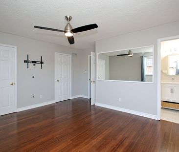 For Lease - 5606 Cosmic Crescent, Mississauga, Ontario - Photo 3