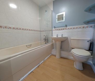 2 bedroom ground floor flat to rent - Photo 6
