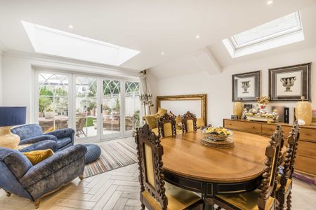 Grove Road, Barnes, SW13, London - Photo 2