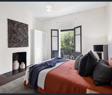 Stunning 3-Bedroom, 2-Bathroom House in the Heart of Glebe - Photo 6