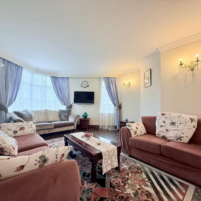 East Acton Lane, East Acton, London, W3 7EG - Photo 1