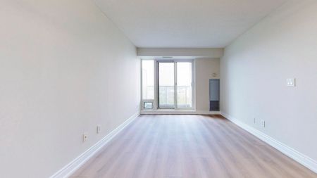 For Lease - 7 North Park Road Unit# 1007, Vaughan, Ontario - Photo 2