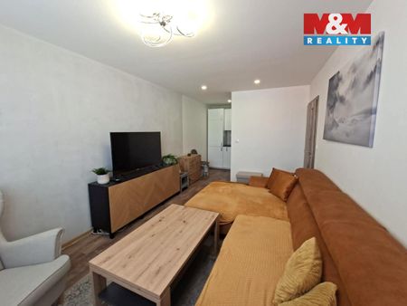 Pronájem bytu 2+kk 40 m², Anglická 2460, Kladno - Фото 2