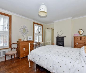 4 bedroom terraced house to rent - Photo 2