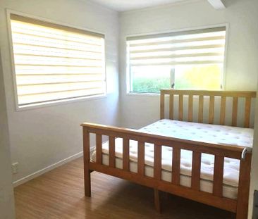 Spacious 4-Bedroom Family Home in Prime Bucklands Beach Location - Photo 3