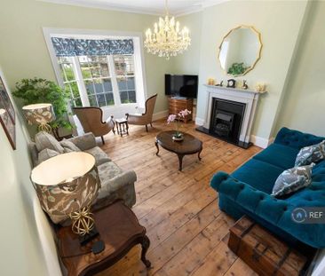 2 bedroom maisonette to rent - Photo 4