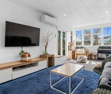 Renovated 3-Bedroom Home - Move-In Ready - Photo 2