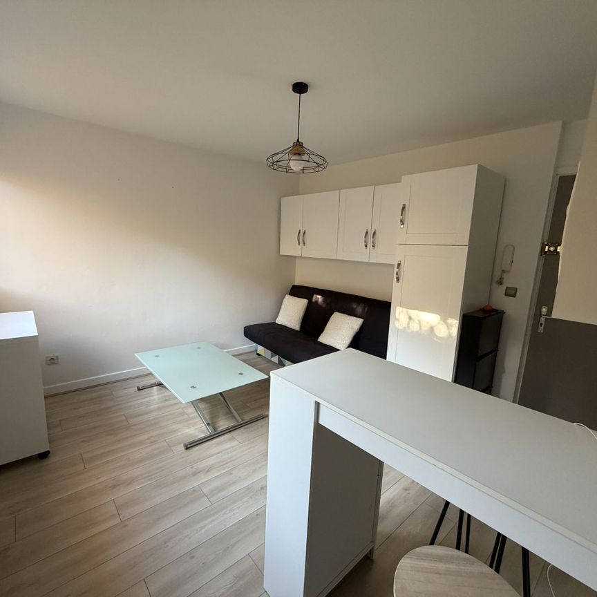 Location Appartement 1 pièce 17m² CHALON SUR SAONE 71100 - Photo 1
