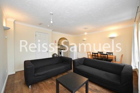 5 bedroom semi-detached house to rent - Photo 2