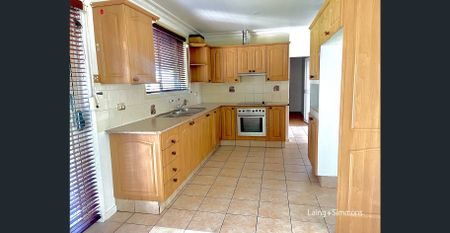Charming three-bedroom family home in quiet cul-de-sac - Photo 4