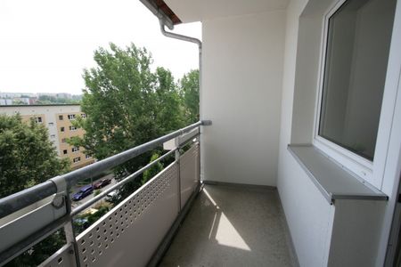 WOHNRAUM muss NICHT teuer SEIN - - - Küche mit Fenster - - - 2 Zimmer * Beste Aussichten - Photo 2