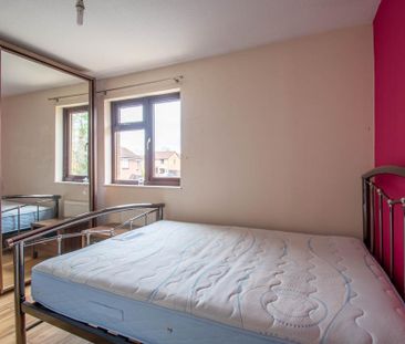 2 bedroom semi-detached house to rent - Photo 5