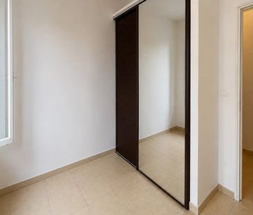 Location Appartement 2 pièces 47m² NICE 06000 - Photo 3