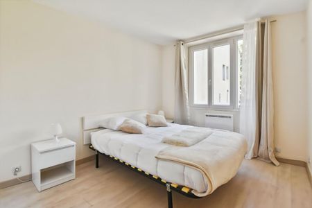 Location Appartement 1 pièce Meublé 43m² VALENCE 26000 - Photo 3