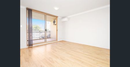 Lifestyle Meets Convenience - Photo 2