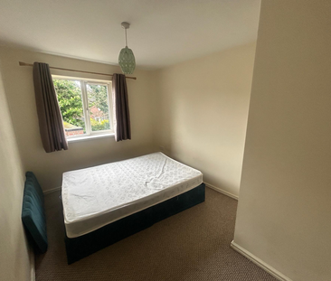 Gravelly Lane, BIRMINGHAM - Photo 2