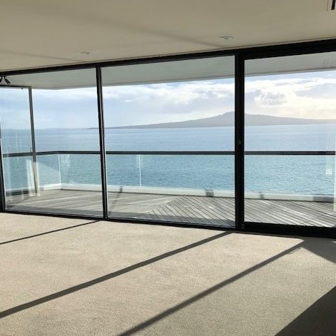 LOVELY WATERFRONT APARTMENT - KOHIMARAMA - Photo 1