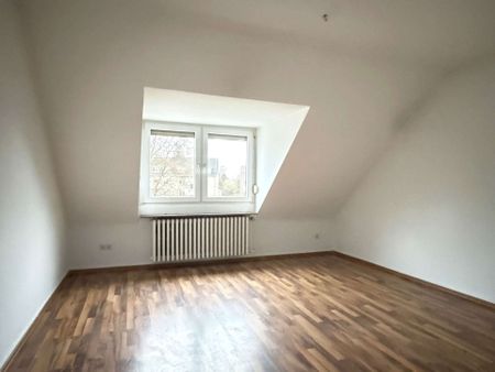 KREFELD-OPPUM: HELLE & SCHÖN GESCHNITTENE 2-ZIMMERWOHNUNG IM DACHGESCHOSS - Photo 5