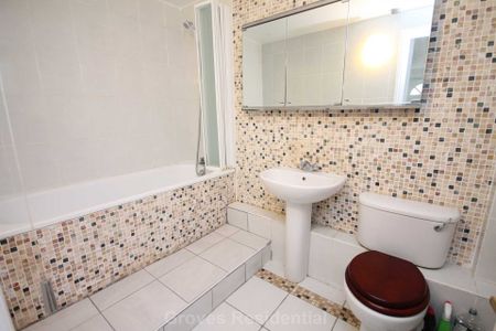 Price £1,575 pcm - Available 27/11/2026 - Part Furnished - Photo 5