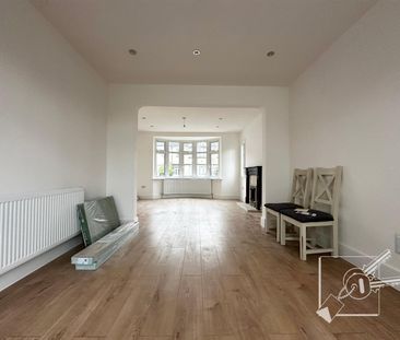 1 Grange Road - Photo 2