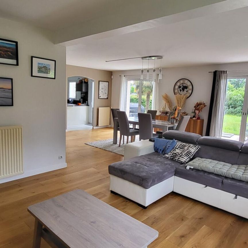 Location Maison 7 pièces 135m² - Photo 1