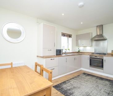 2 bedroom flat to rent - Photo 6