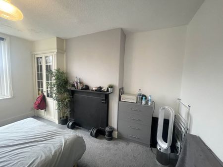 Haddon Road (Room 3), Burley, Leeds - Photo 3