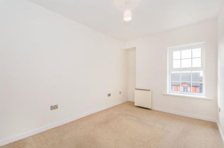 College Fields Close, BARRY - Photo 3