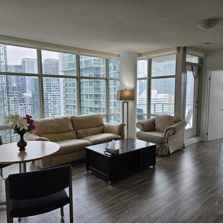 DOWNTOWN TORONTO CONDO RENTAL - Photo 1