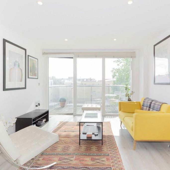 1 bedroom flat to rent - Photo 1