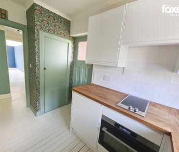 1 bed flat to rent in Manor Road, Bournemouth, BH1 - Photo 2