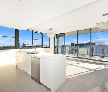 Spacious 3-Bedroom Apartment | with Abundant Natural Light - Photo 4