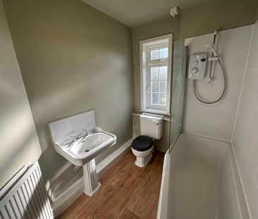 3 bedroom detached house to rent - Photo 4