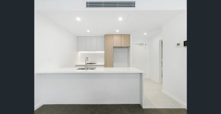 Conveniently located 2 bedroom apartment in Campsie Central! - Photo 2